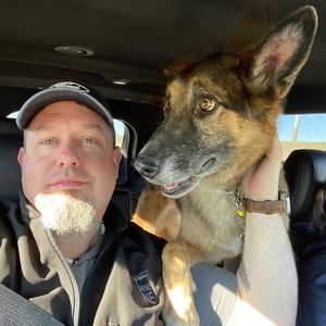 Meet your Posher, Tom